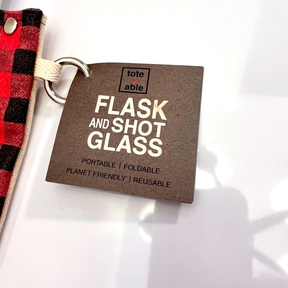 Tote Able Red/Black Buffalo Plaid 4 oz Flask and 1 oz Shot Glass.  New with Tags